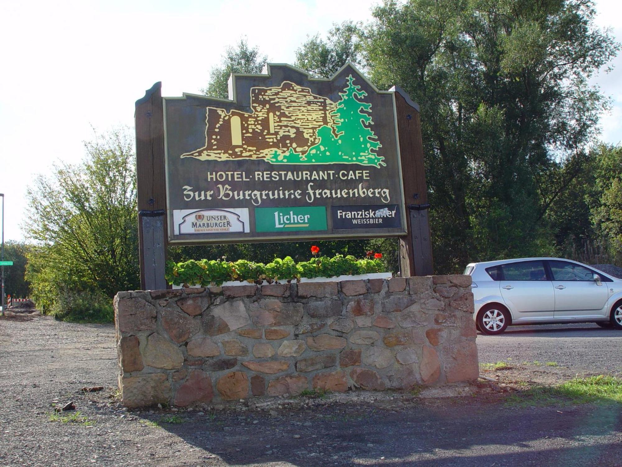 Hotel Zur Burgruine Frauenberg Ebsdorfergrund Esterno foto